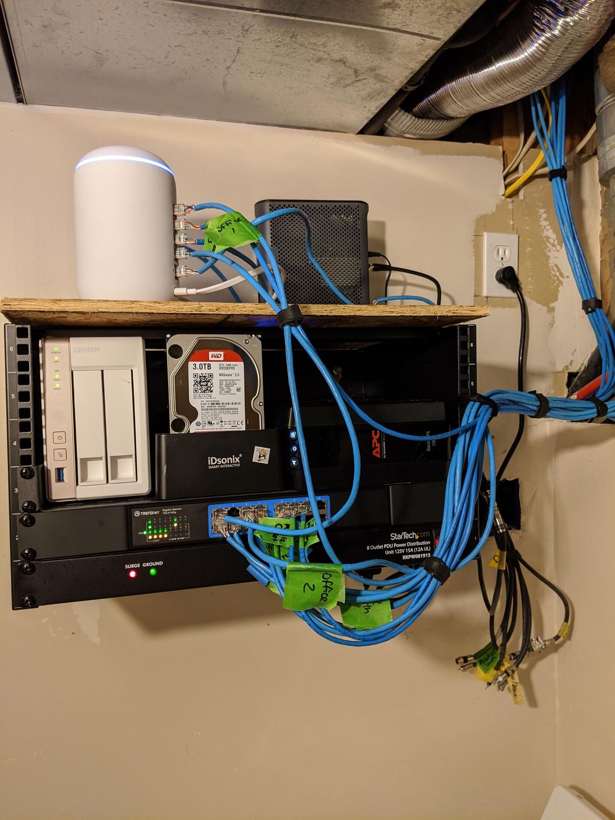 Desk setup example 1